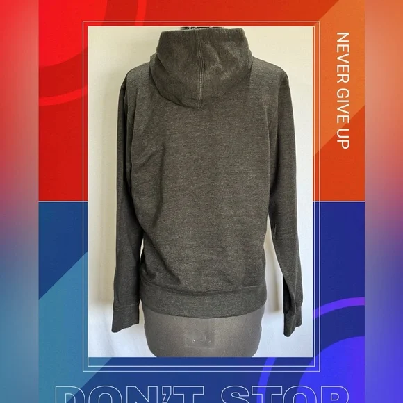 TB12 Grey Hooded Pull-Over Sweatshirt Boys Size L - Picture 3 of 8